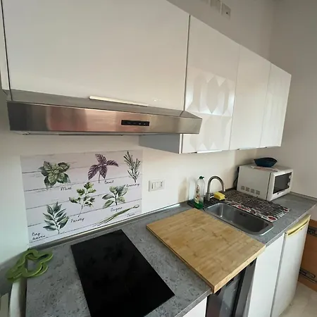 Porta Venezia Studios G Apartment *